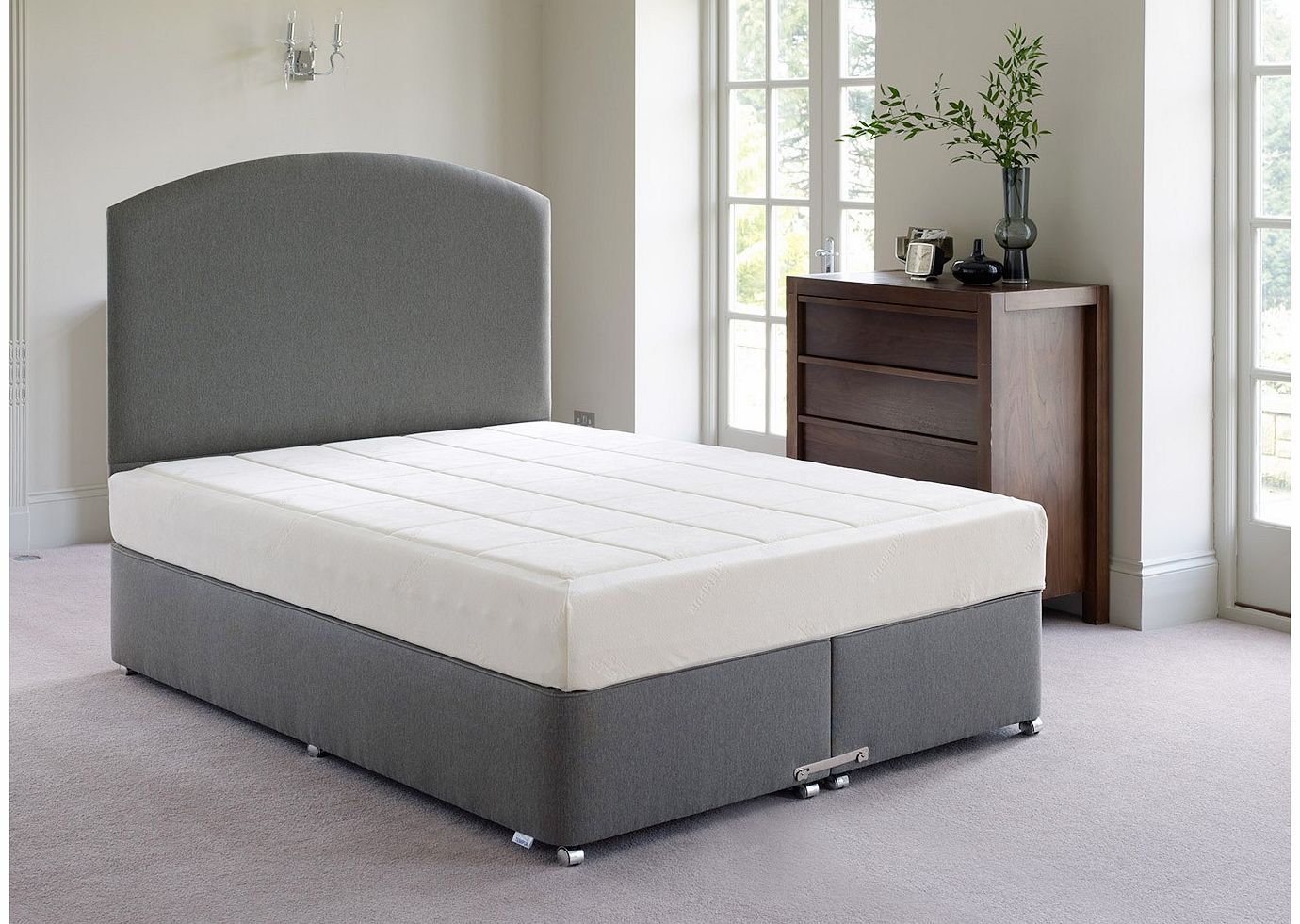 Tempur Original Deluxe 22 & Savoy Divan Bed -