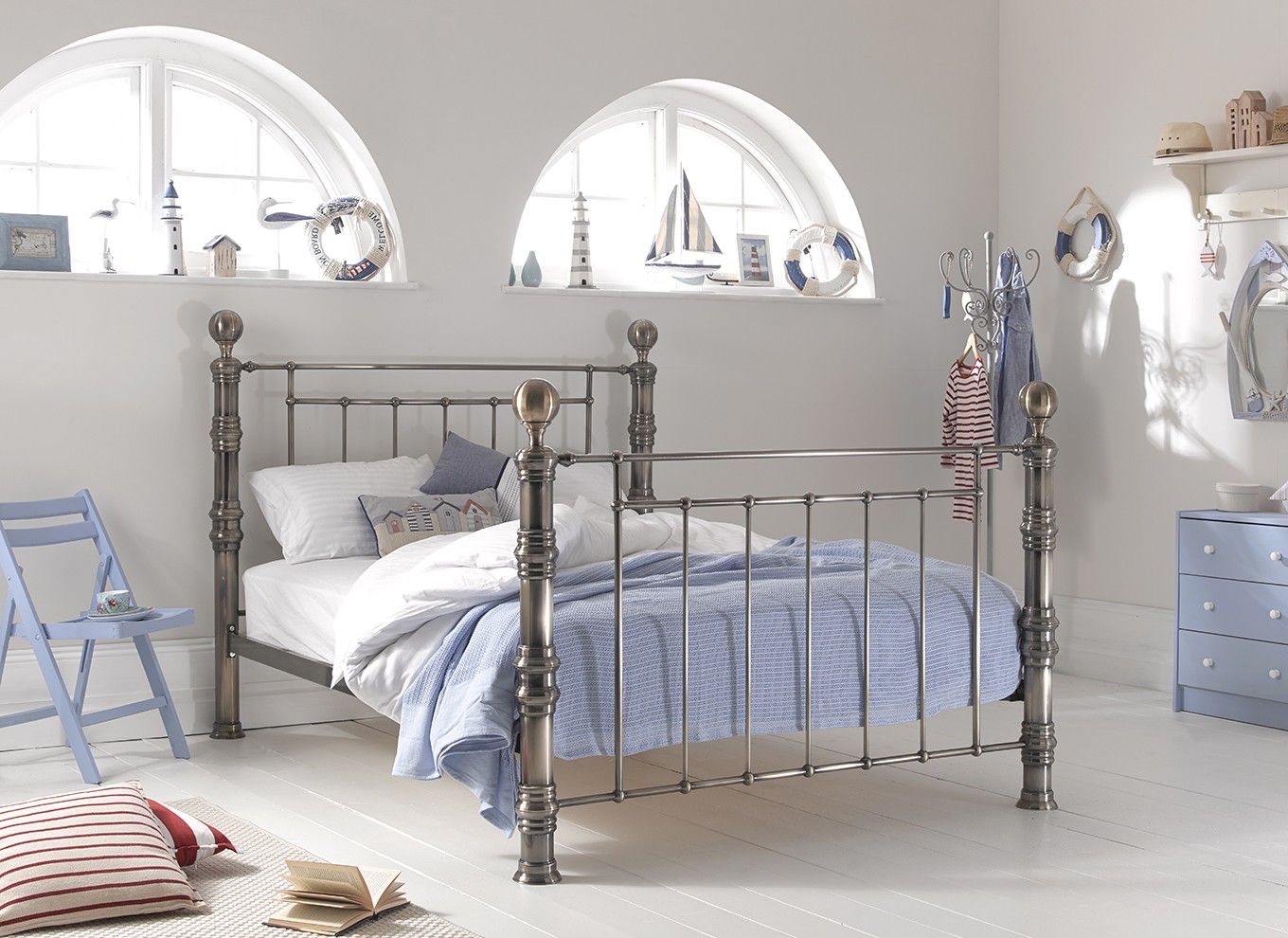 5`0 King Aurora Bedstead - Brass