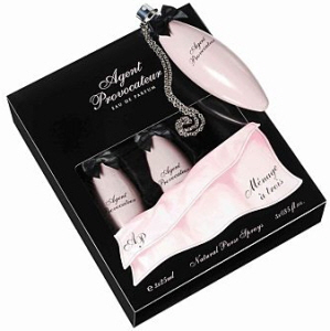 - Menage A Trois Gift Set