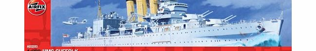 Airfix A03203 HMS Suffolk 1:600 Scale Series 3 Plastic Model Kit