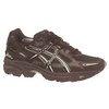 A well-balanced blend of cushioning and support.Offers the proprietary ASICS GEL Cushioning system c