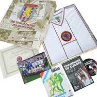 Villa 1982 Presentation Box Set - White.