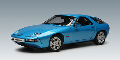 AUTOart Porsche 928 Blue