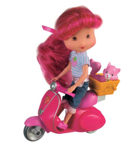 Bandai Strawberry Shortcake - Deluxe Doll & Vehicle