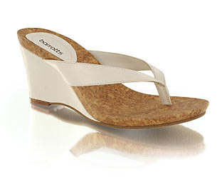 Gorgeous Heeled Toe Post Sandal - Size 1-2
