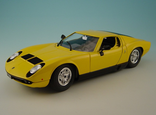 Bburago Lamborghini Miura Yellow