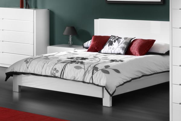 Dakota White Bed Frame Double 135cm