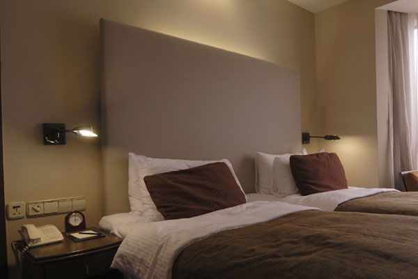 Bedworld Discount Wall Panel Headboard Super Kingsize 180cm