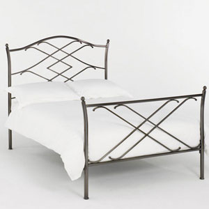 Bentley Designs- Eva- 4FT 6&quot; Double Bedstead