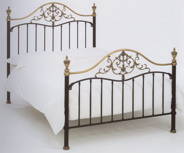 Bentley Designs Maria Bed Frame Double 135cm