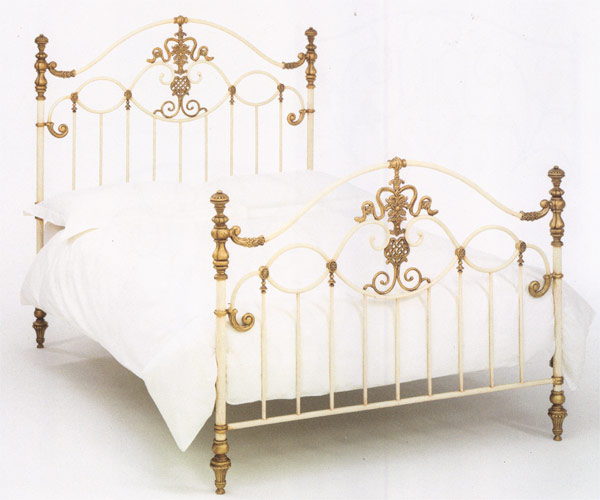 Bentley Designs Sophia Bed Frame Double 135cm