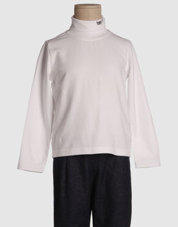 TOP WEAR Long sleeve t-shirts BOYS on YOOX.COM