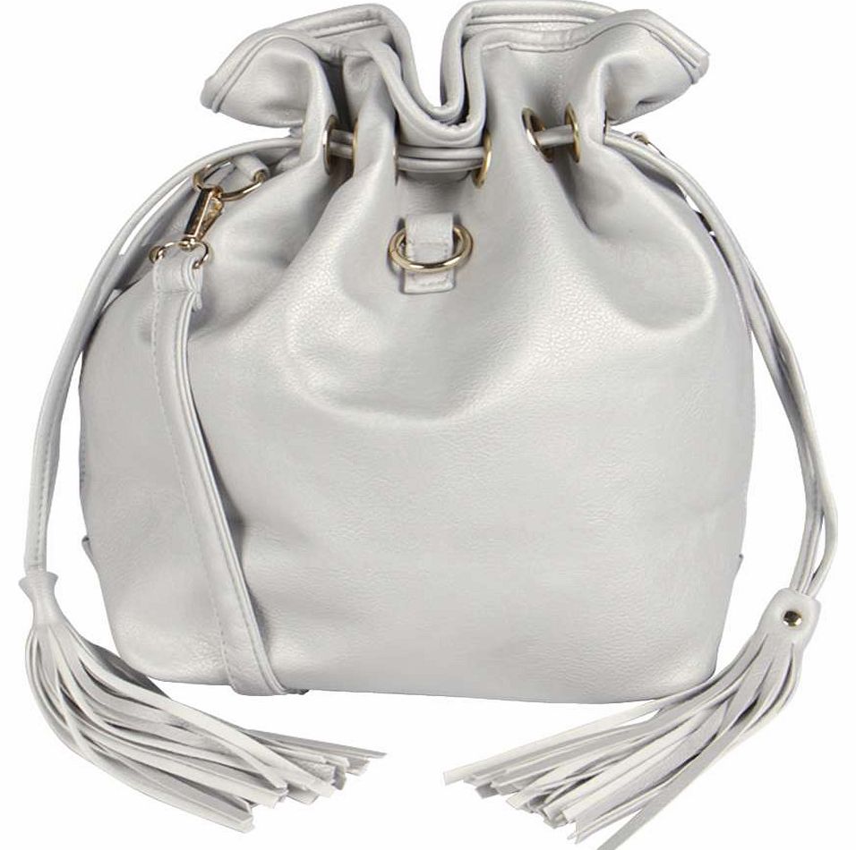 boohoo Lydia Tassel Duffle Bag - grey azz18469