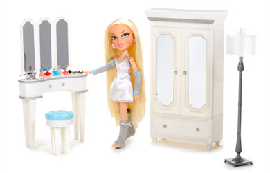 bratz World Doll - Cloe