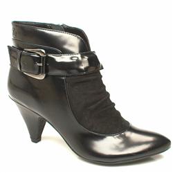 Bronx Female Nazza Covered Stud Ank Leather Upper in Black