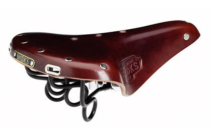 B72 Saddle