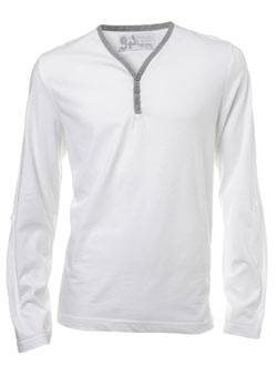 White Contrast Y Neck