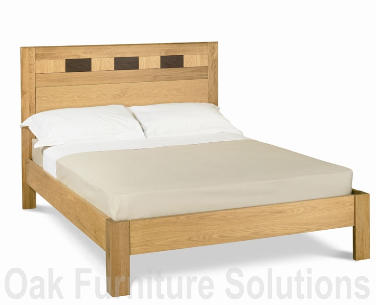 Caravelle Oak and Walnut Bedstead - 135cm -