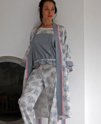 Grey leaf kimono