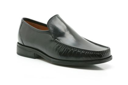 Clarks Aston Top Black Leather