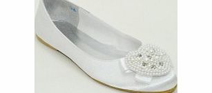 CLOSED Toe Flats Satin Flat Heel Flats White