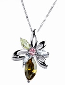 9ct white gold flower pendant