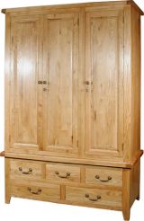 cotswold Oak 3 Door Wardrobe