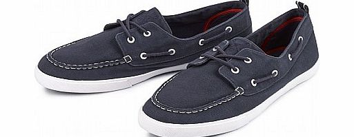 Crew Clothing Bampton Deck Pump