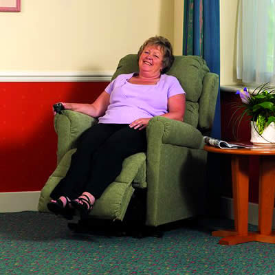 Days Healthcare Wall Hugger Riser Recliner (905V44 - 44cm Seat Width - VINO)