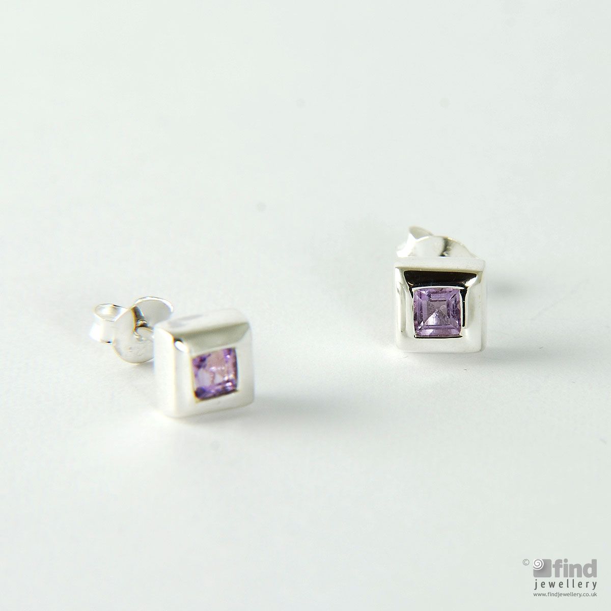 Dew Silver Sterling Silver Amethyst Square Stud Earrings