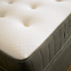 Knightsbridge 4FT 6`Mattress