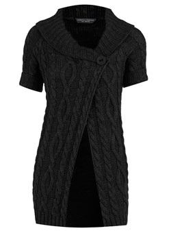 Black cable gilet