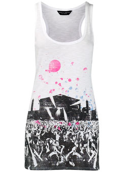 Dorothy Perkins White crowd scene vest