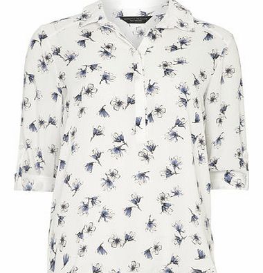 Dorothy Perkins Womens Blue floral rollsleeve top- Blue DP05510910