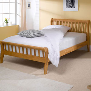 Dreamworks Beds Milan 4FT 6 Double Wooden Bedstead