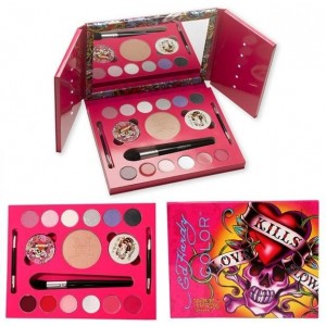 Ed Hardy Color Make Up Set Love Kills Slowly Pink