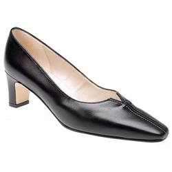 Elmdale Female Riva Leather Upper in Black, Navy