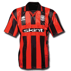 01-02 Brighton & Hove Albion Away shirt