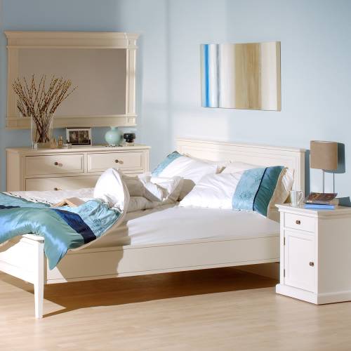 Fayence Painted Bedroom Set