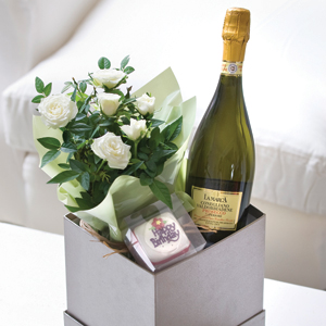 Flowers Direct Happy Birthday Gift Set with Birthday Card