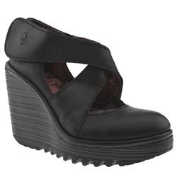 Female Cherry Chogo X Bar Wedge Leather Upper Evening in Black, Yellow