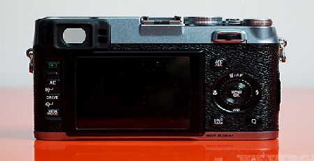 FUJIFILM X100S