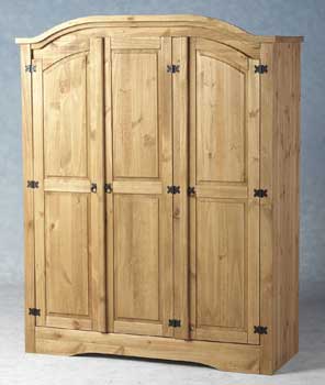 Furniture123 Corona 3 Door Wardrobe