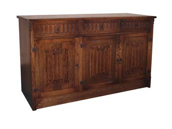 Olde Regal Oak 3 Door Sideboard