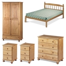 Julian Bowen Pickwick pine Bedroom Set