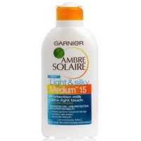 Garnier Ambre Solaire Light and Silky Milk 15 200ml