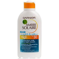 Garnier Ambre Solaire Light and Silky Milk 30 200ml