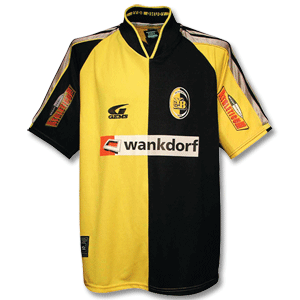 02-03 Young Boys Bern Home shirt