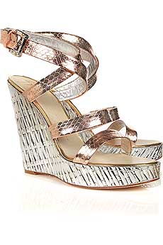 Textured platform wedges