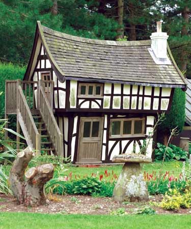 Hand Crafted Fantasy Creations TUDOR PLAYHOUSE